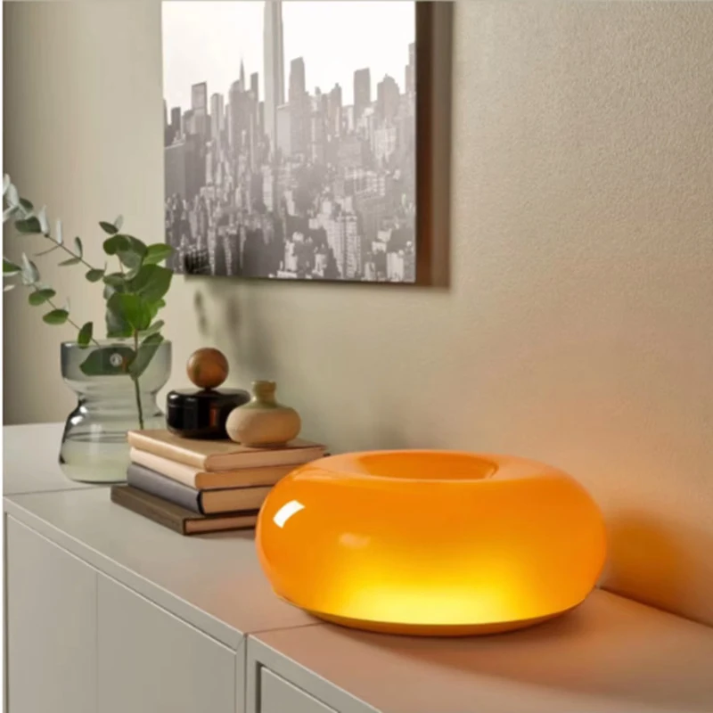 Creatieve crème-oranje woonkam - Light Switch recensie en prijs